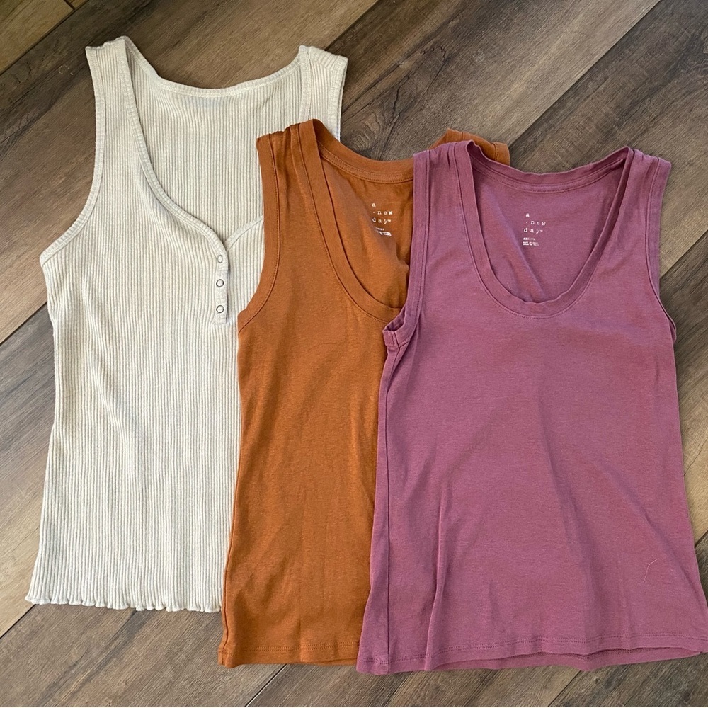 Women’s Tank Tops